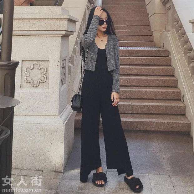 保暖又不显胖!时尚百褶阔腿裤是首选