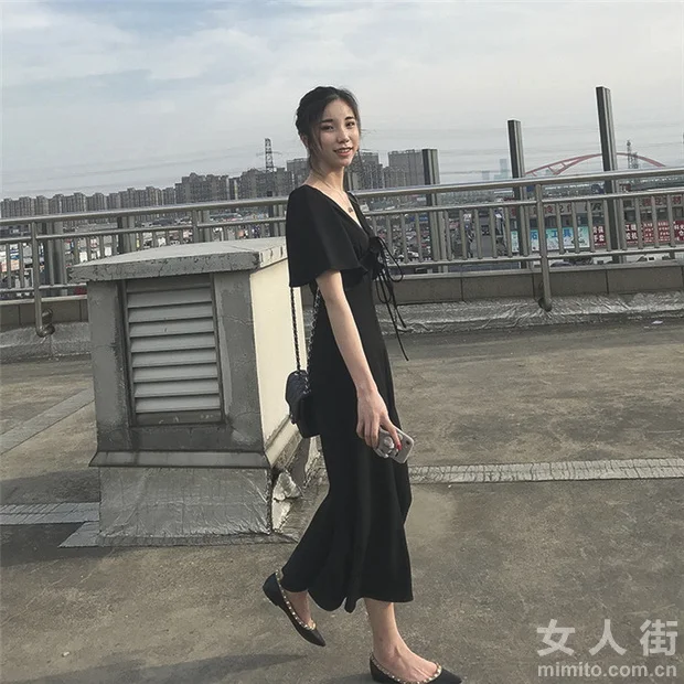 时髦的爆款连衣裙，伴你度过美美夏季