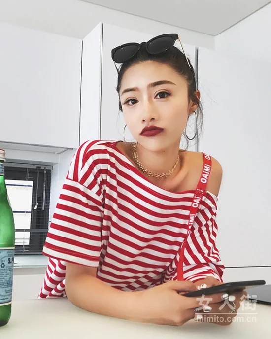 高温天还穿背心？最Fashion的上衣是这件