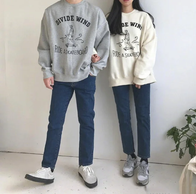 超有爱的同色系情侣穿搭示范
