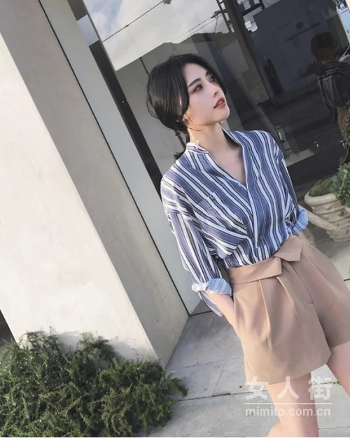 衬衫控的夏天，女生这样穿更撩人