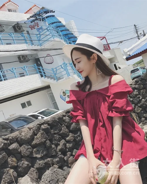 衬衫控的夏天，女生这样穿更撩人