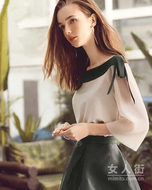 早秋上衣这么美，好搭配让你更时尚