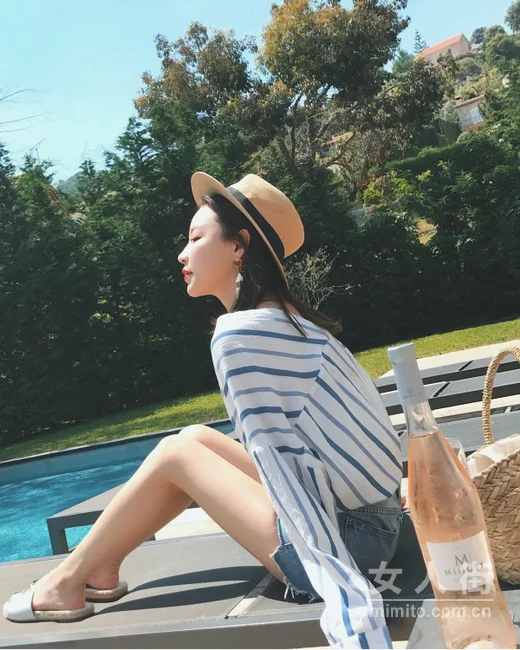 经典条纹款搭配，百变风格轻松hold住