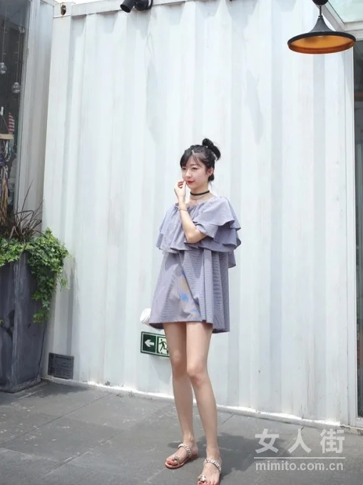内搭花样露肩法，就要你好看！