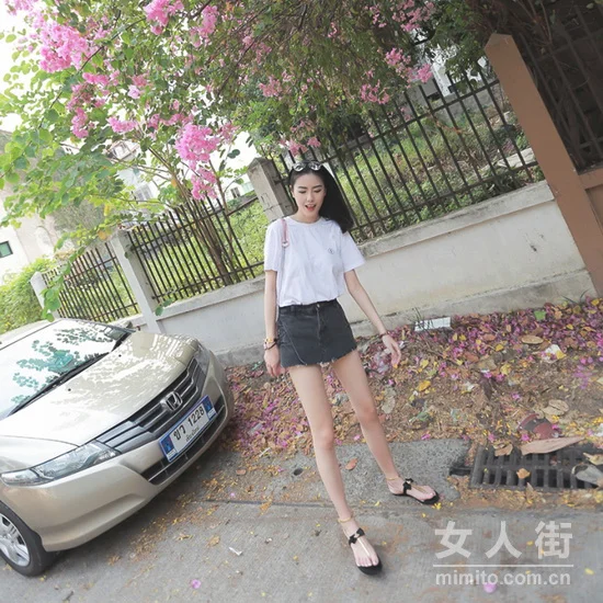 牛仔裙搭配示范，夏天一条怎么够？