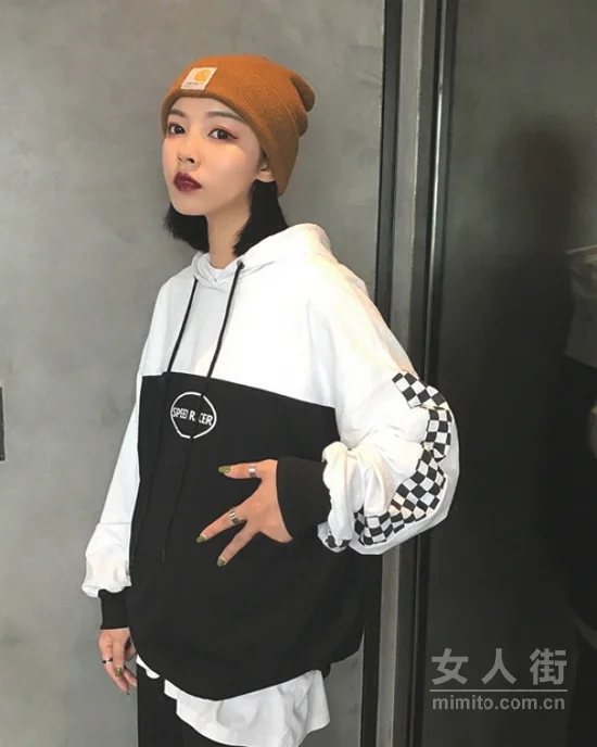卫衣搭配百褶裙，要仙气就这么穿！