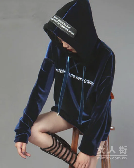 卫衣搭配百褶裙，要仙气就这么穿！