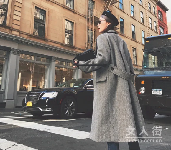 冬天重回时尚之路，打底裤穿搭示范