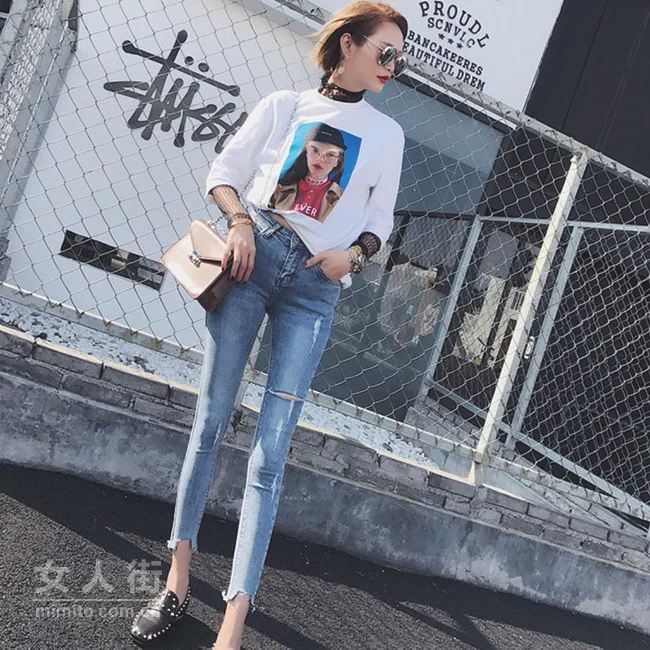 春季牛仔裤这样穿，妩媚干练更有型