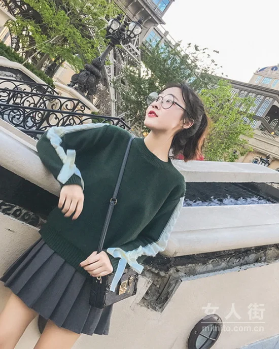 卫衣搭配百褶裙，要仙气就这么穿！