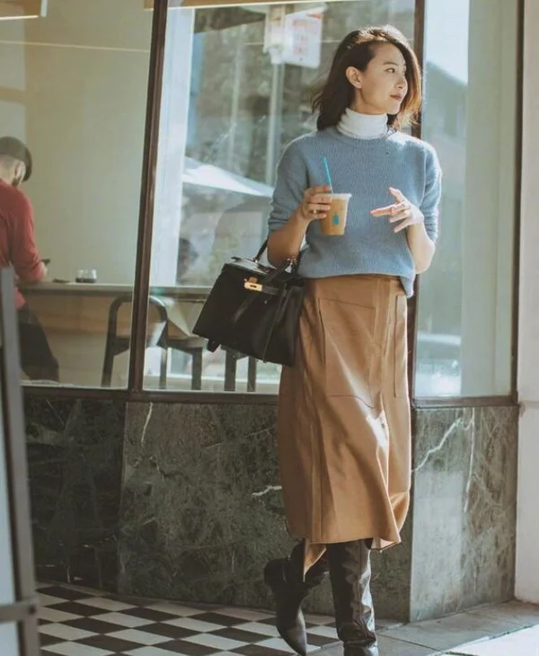 适合女老师穿的知性风格搭配示范