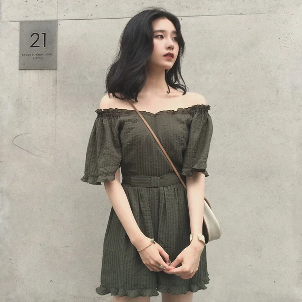 轻熟女风搭配示范，穿出满格气质感