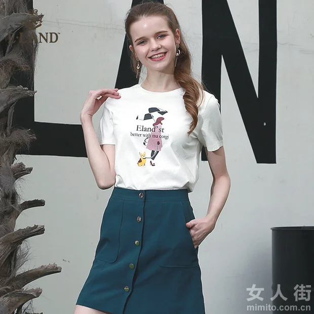 夏季出游,简约风T恤get穿搭小心机