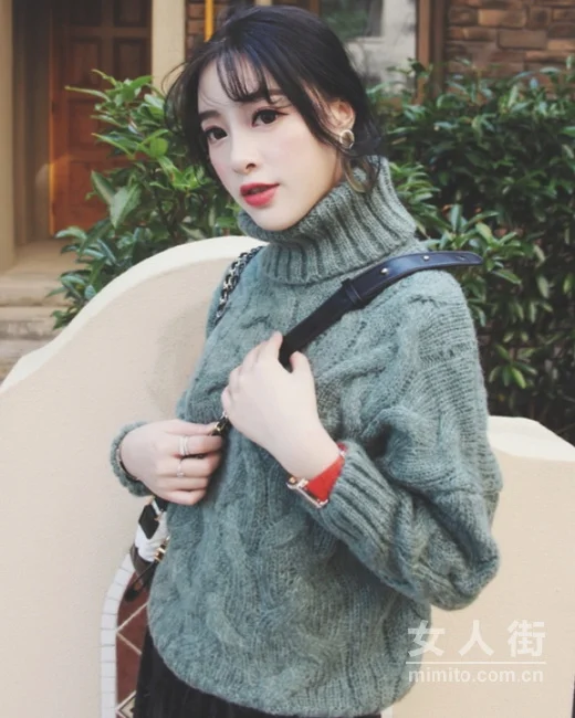 基础色调高领毛衣，有型又时髦一冬季