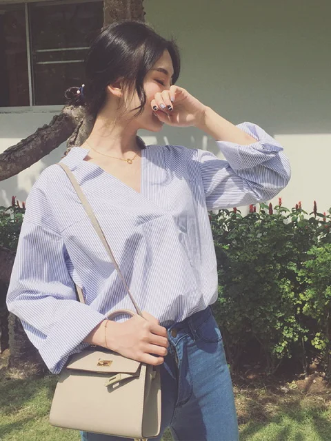 好吃懒动又想瘦 竖条纹衬衫搭配示范
