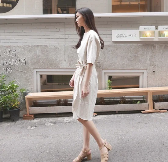夏季绅士感十足的女生着装搭配方案