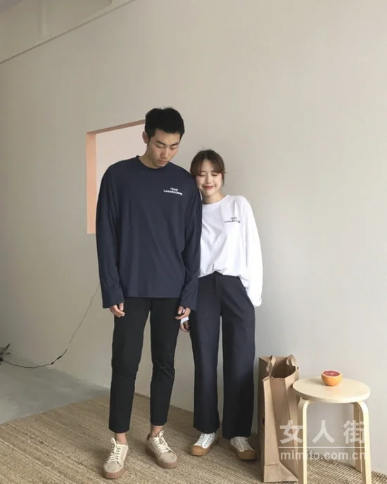 外套下的打底选择，也是很有小心机的