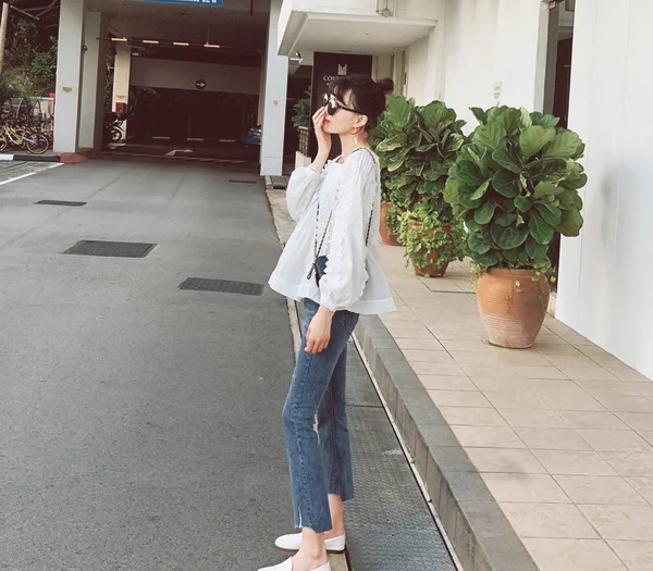 初夏选条流行款牛仔裤，时尚又百搭