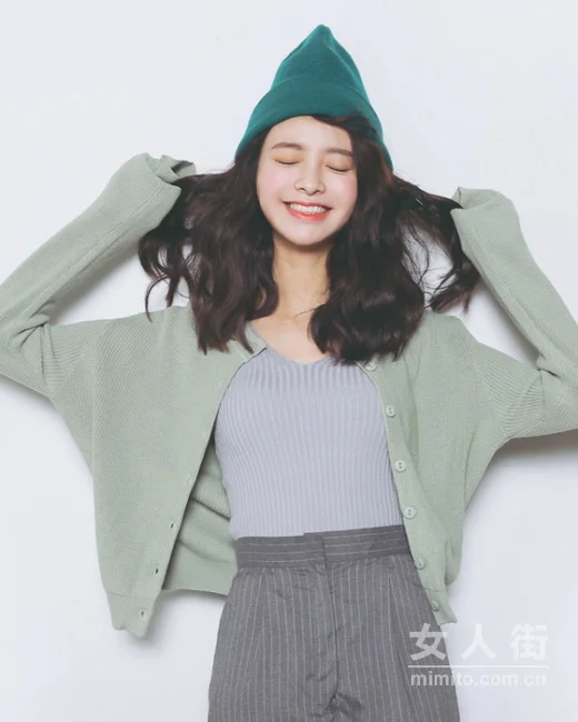 高温就是夏天？立秋了小开衫搭配示范