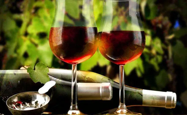 红葡萄酒的功效与作用和坏处