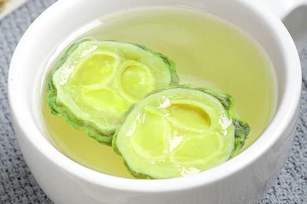 苦瓜泡水的功效与作用