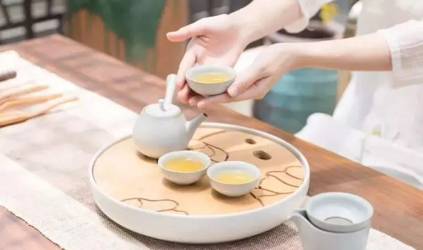 喝茶会醉吗