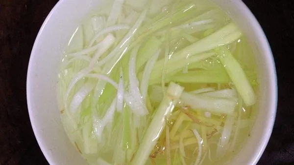 葱白煮水的功效与作用及禁忌