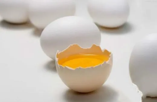 鸡蛋清敷脸有什么好处