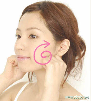3分钟脸部按摩操 变型小脸美人