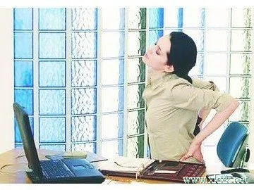 白领女性10个小方法防背痛
