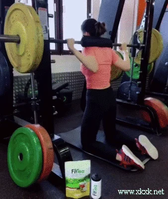 27岁女博士健身吸粉百万 颜值高美身材好