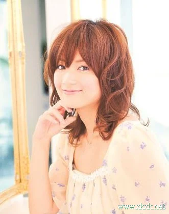 09年东京街头街拍 早春烂漫发型图集