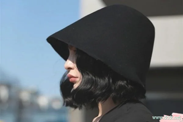 戴渔夫帽怎么扎头发 适合带渔夫帽的发型