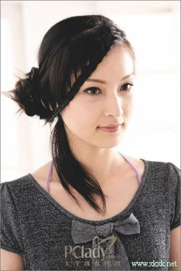 2款初秋发型DIY 9月时尚发型推荐