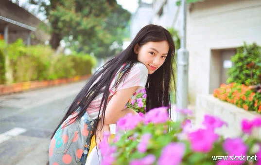 武大女神清纯美照 长发及腰轻熟性感