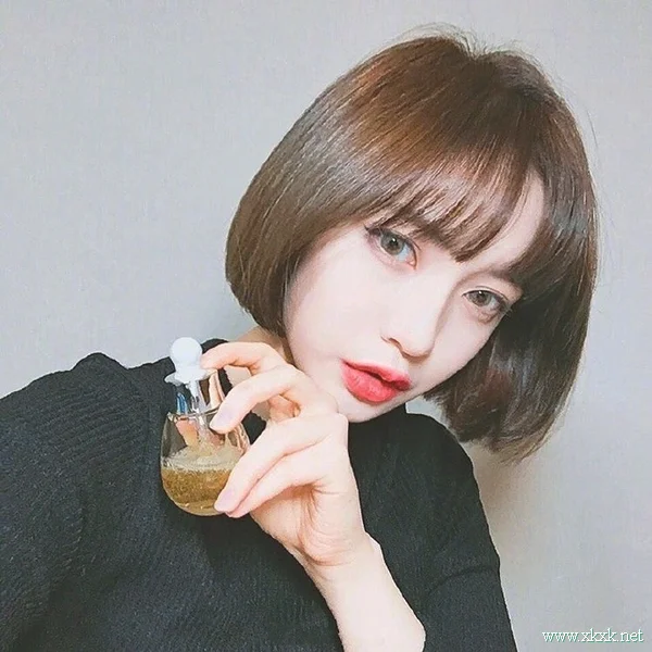 超有气质小姐姐的，演绎超美“及耳短发”