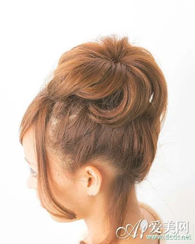 丸子头DIY 5步变身韩国气质美女