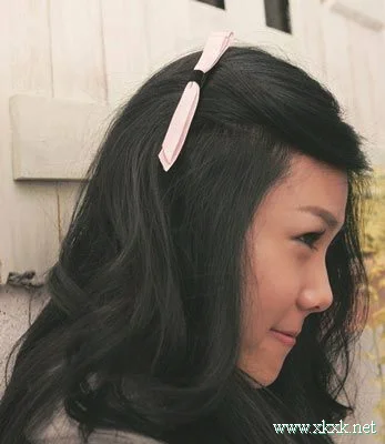 8种发饰戴法 迅速提升你的发型魅力