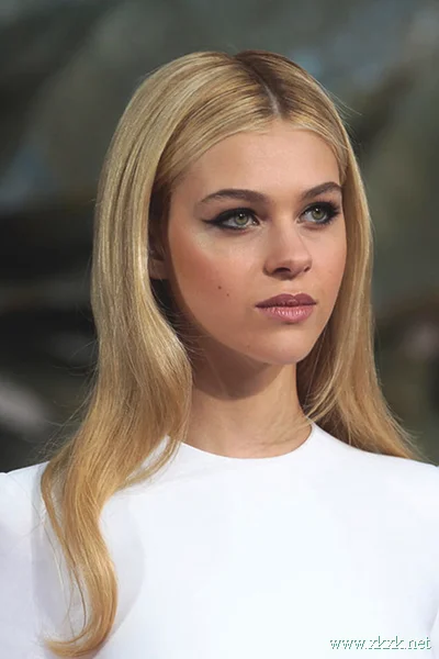 从红毯造型学习最潮的11个新娘发型