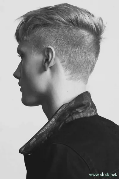 潇洒倜傥 Undercut男士发型