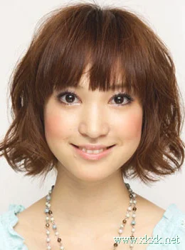 小巧精致 6款秋冬小脸发型