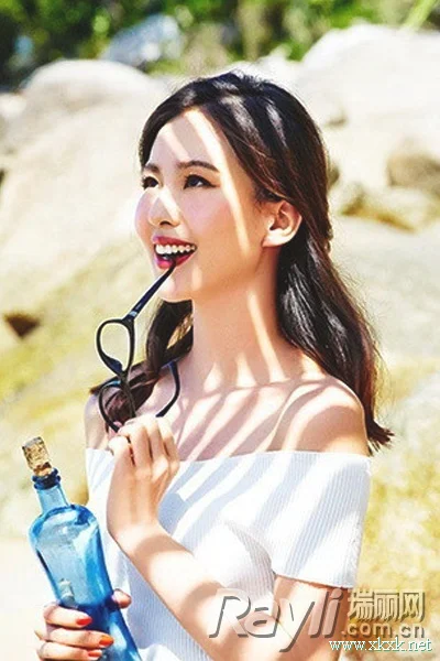 夏天去海边拍照这些发型必不可少