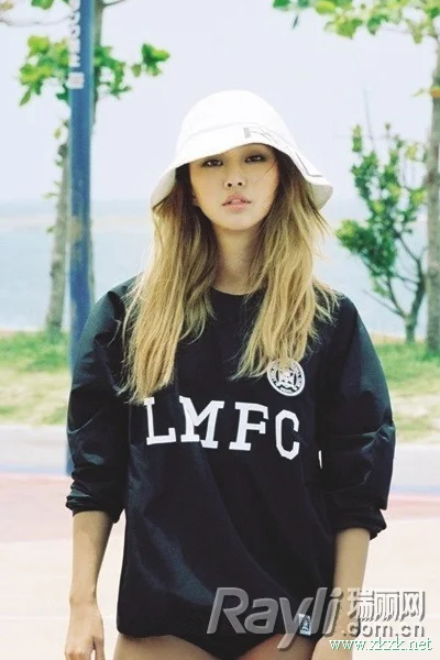 夏天去海边拍照这些发型必不可少