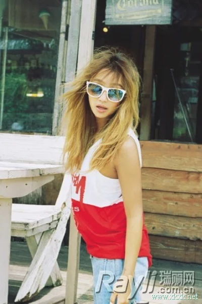 夏天去海边拍照这些发型必不可少