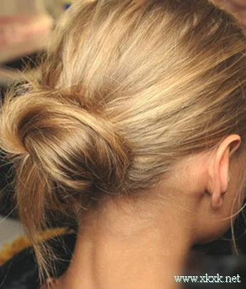 夏日长发打理 6款盘发一学就会