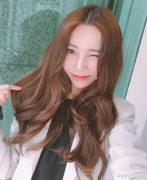 看过这些美美长卷发,卷度刚刚好心又种草了