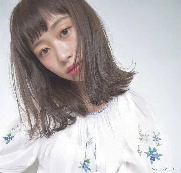 12月发型攻略，8款日系女生发型推荐
