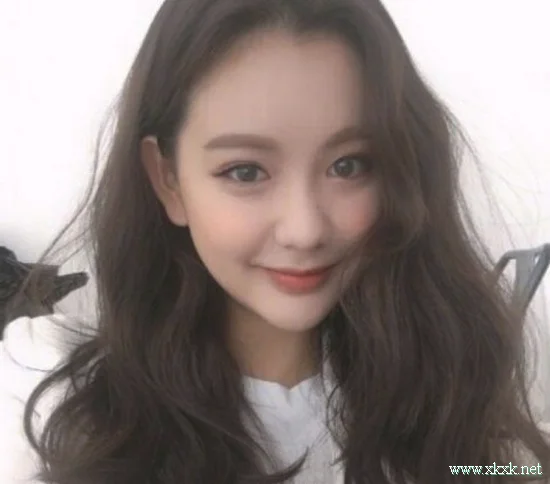 适合中长发妹子的9款大卷发图片