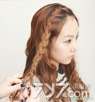 前刘海怎么编辫子好看 麻花辫编发才洋气